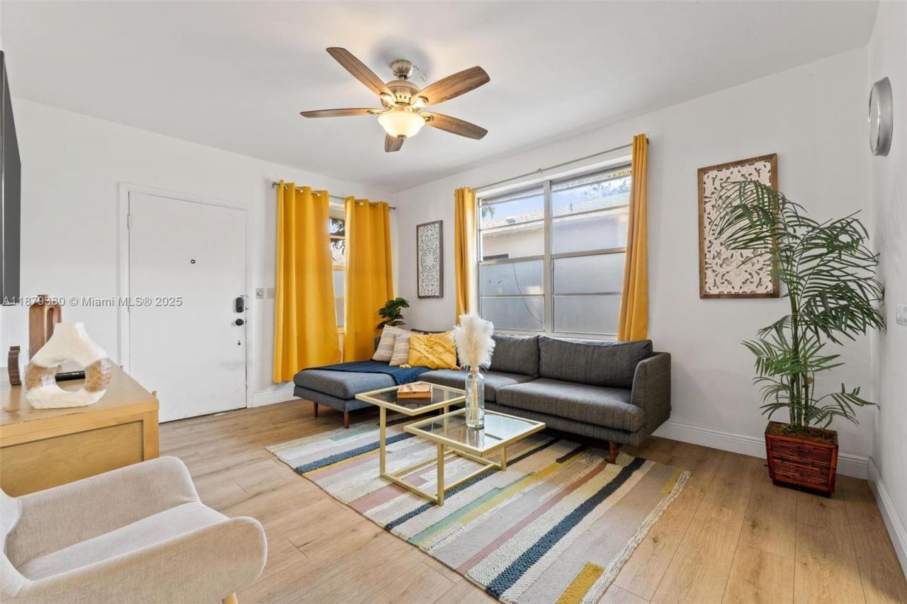 2453 SW 17th St, Unit 2453, Miami, FL 33145 Photo