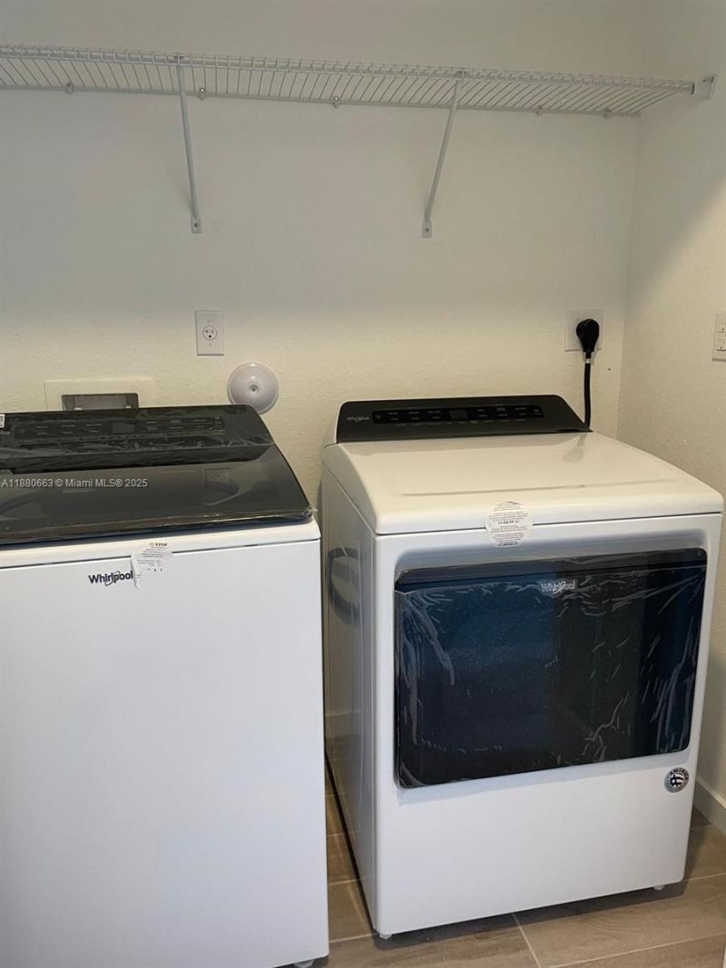 2423 SE 11th St, Homestead, FL 33035 Photo