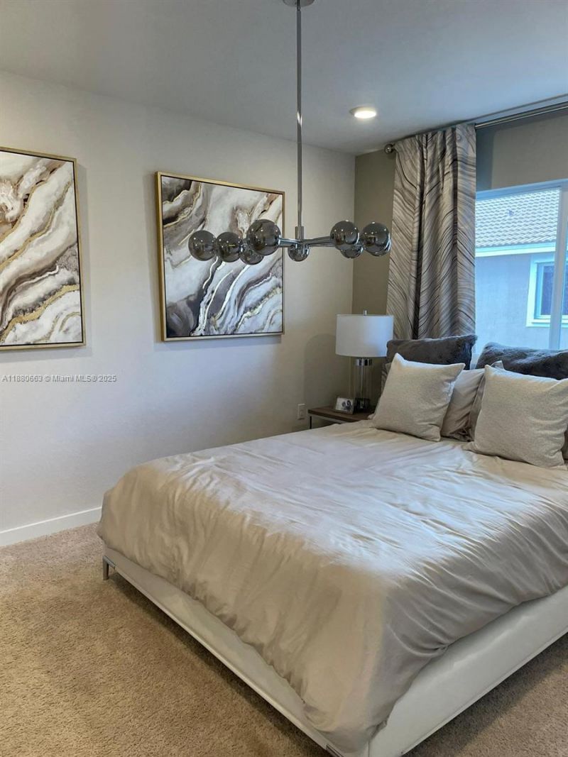 2423 SE 11th St, Homestead, FL 33035 Photo