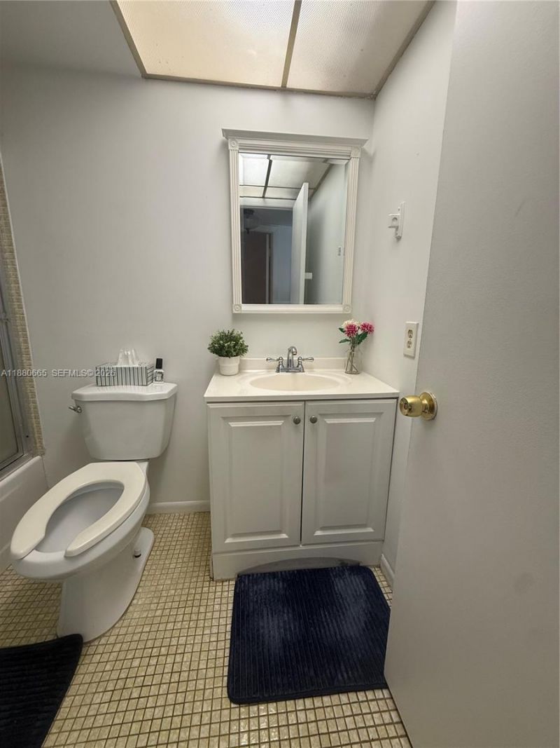 8345 Sunrise Lakes Blvd, Unit 309, Sunrise, FL 33322 Photo