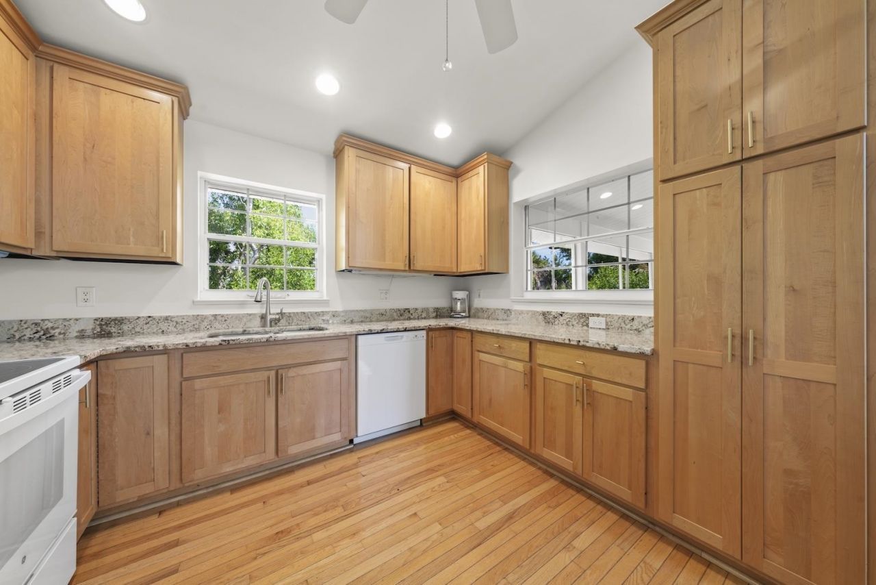 1846 Farm Trl, Sanibel, FL 33957 Photo