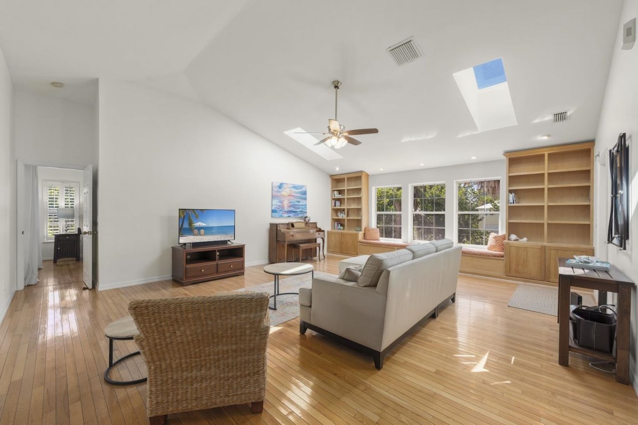 1846 Farm Trl, Sanibel, FL 33957 Photo