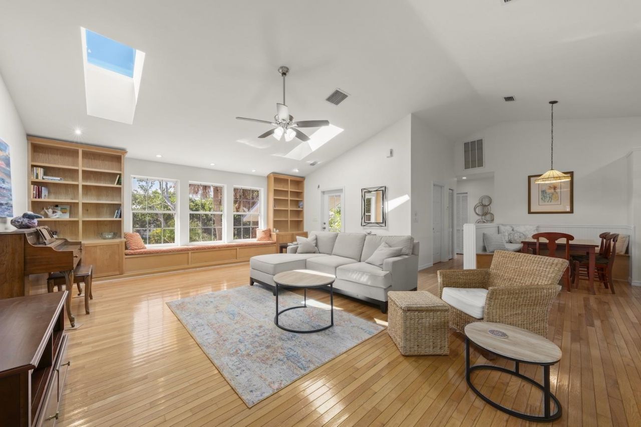 1846 Farm Trl, Sanibel, FL 33957 Photo