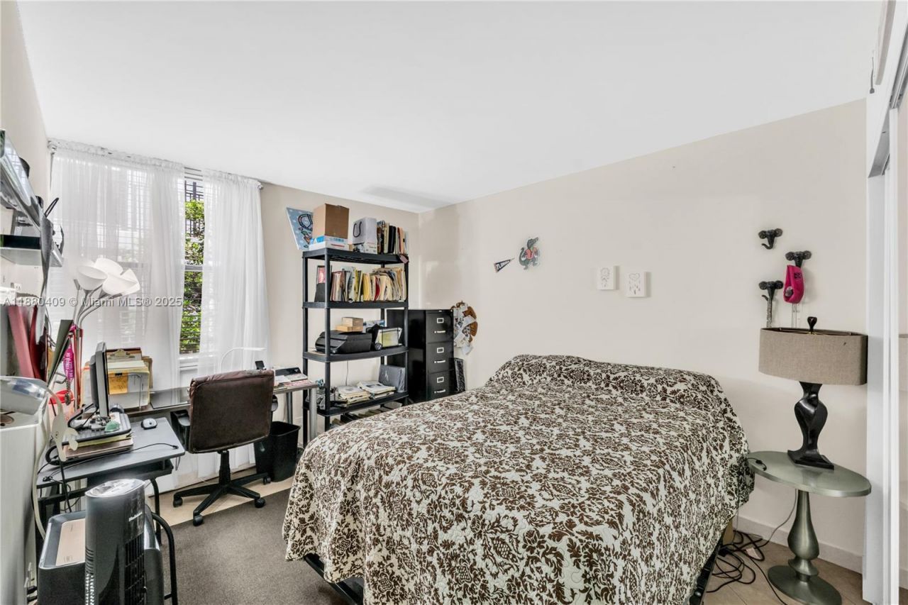 3440 NE 192nd St, Unit 2D-A, Aventura, FL 33180 Photo