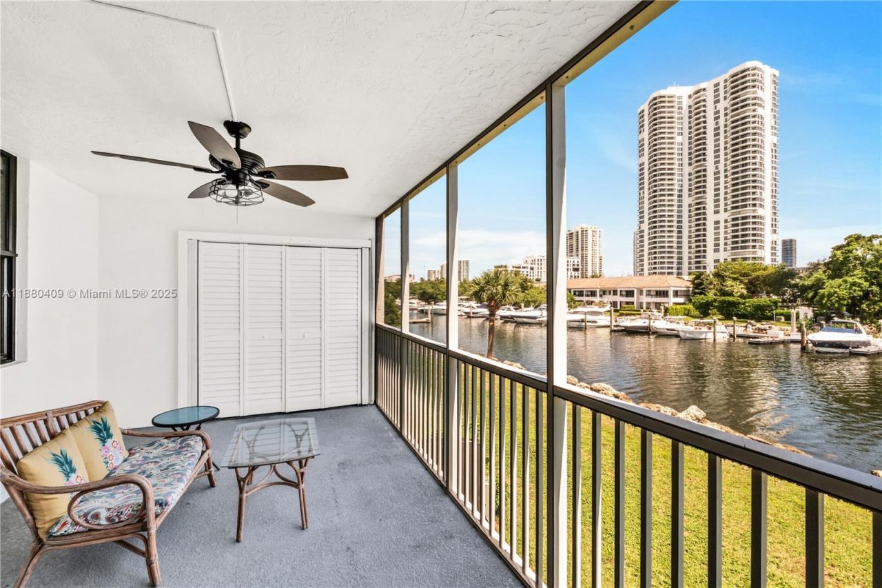 3440 NE 192nd St, Unit 2D-A, Aventura, FL 33180 Photo