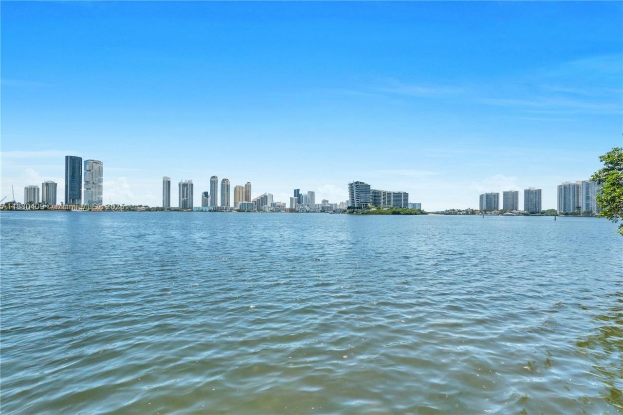 3440 NE 192nd St, Unit 2D-A, Aventura, FL 33180 Photo