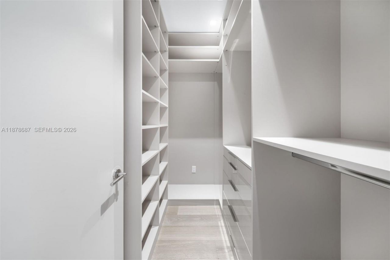 9349 Collins Ave, Unit 406, Surfside, FL 33154 Photo