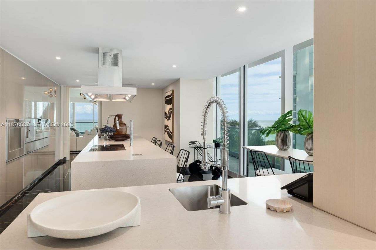 9349 Collins Ave, Unit 406, Surfside, FL 33154 Photo