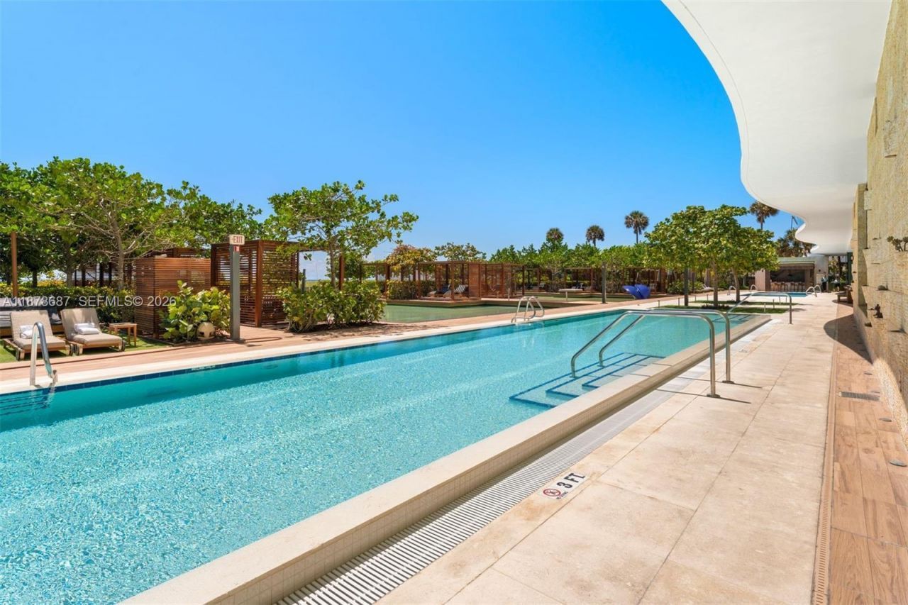 9349 Collins Ave, Unit 406, Surfside, FL 33154 Photo