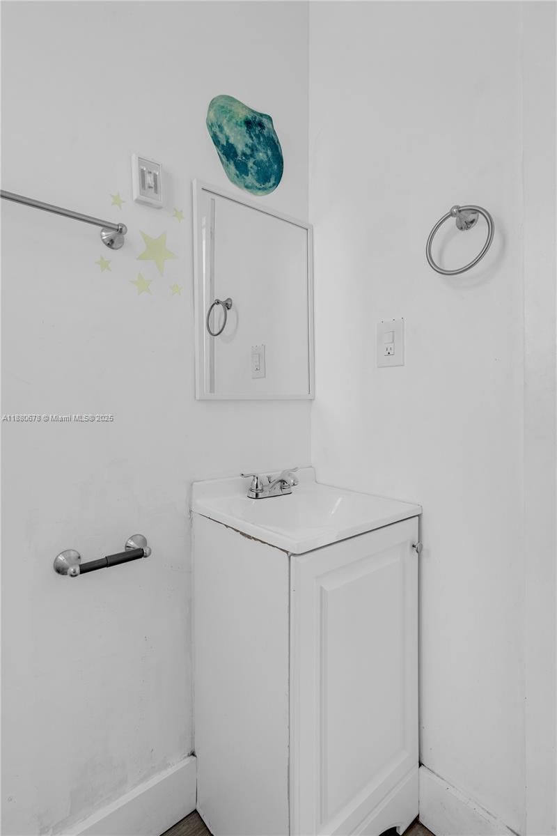 110 NW 9th Ave, Unit 3, Miami, FL 33128 Photo