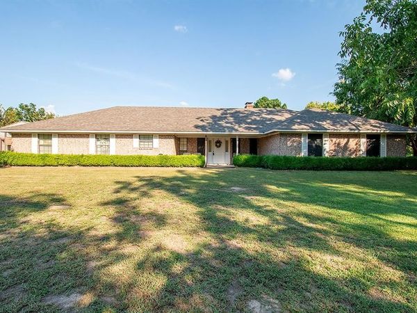 1000 N Waldrip Street, Grand Saline, TX 75140