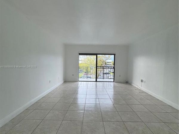 10431 N Kendall Dr, Unit D312, Miami, FL 33176