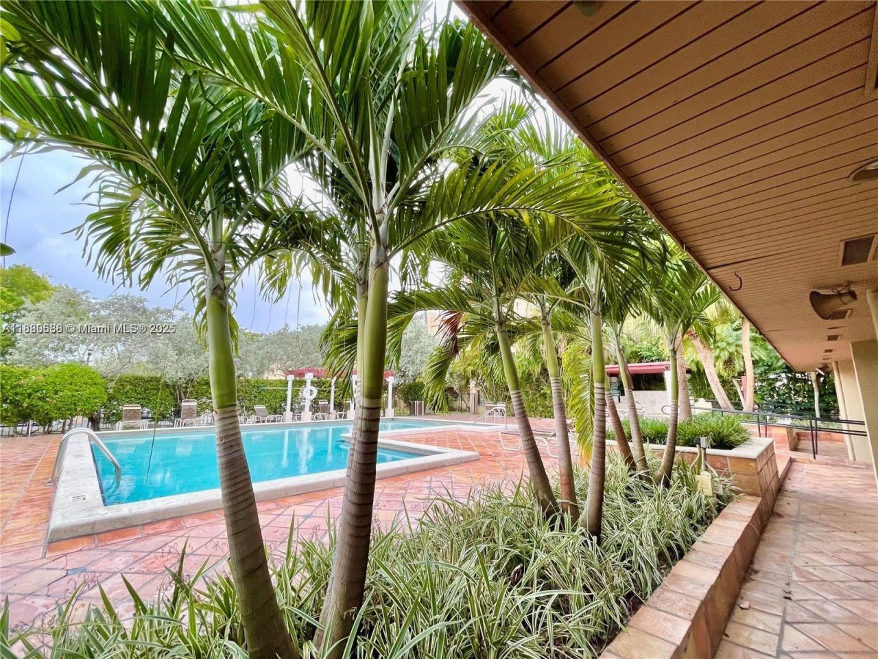 10431 N Kendall Dr, Unit D312, Miami, FL 33176 Photo