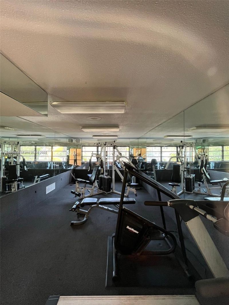 10431 N Kendall Dr, Unit D312, Miami, FL 33176 Photo