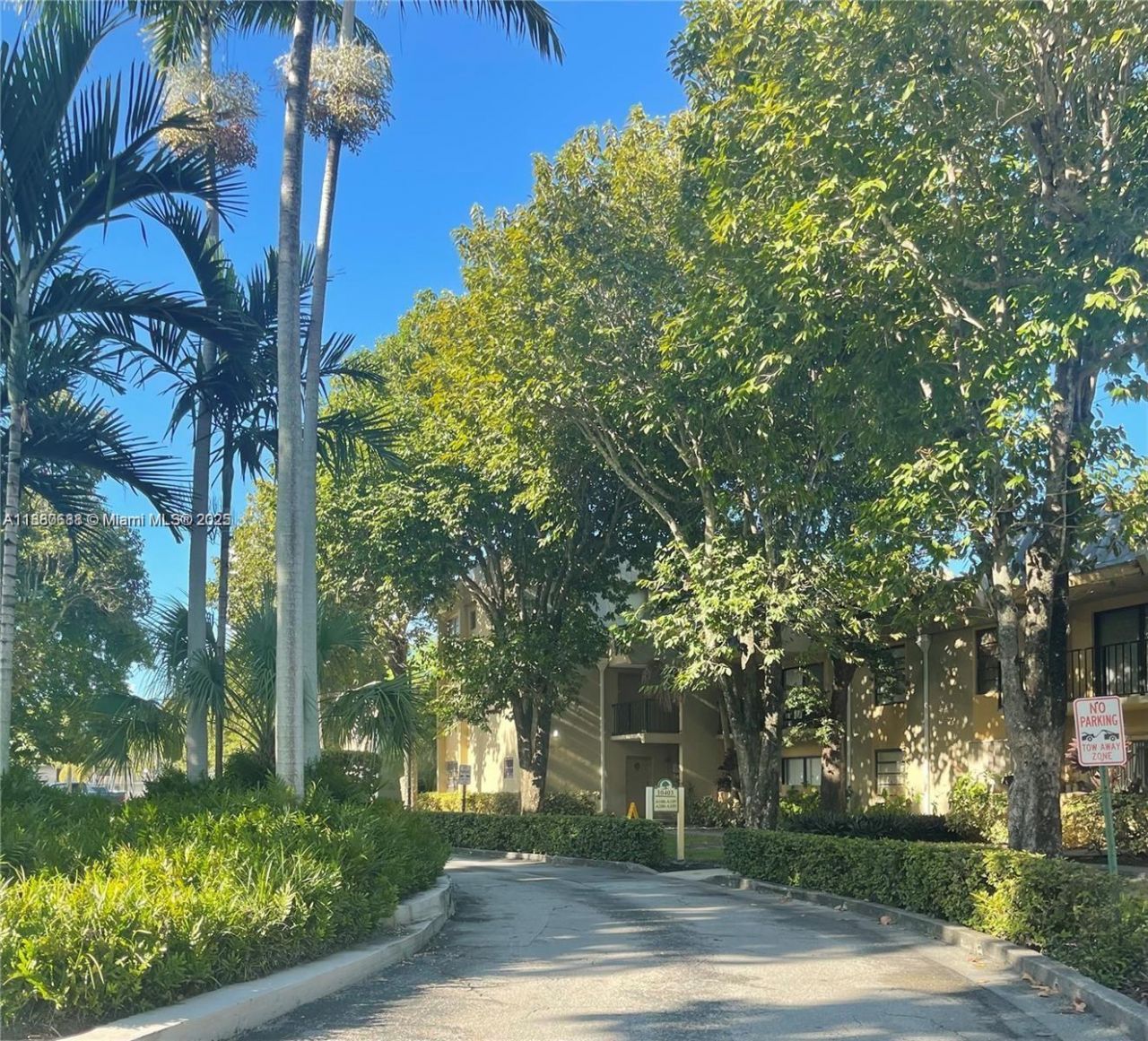 10431 N Kendall Dr, Unit D312, Miami, FL 33176 Photo