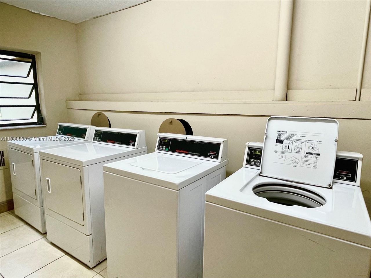 10431 N Kendall Dr, Unit D312, Miami, FL 33176 Photo