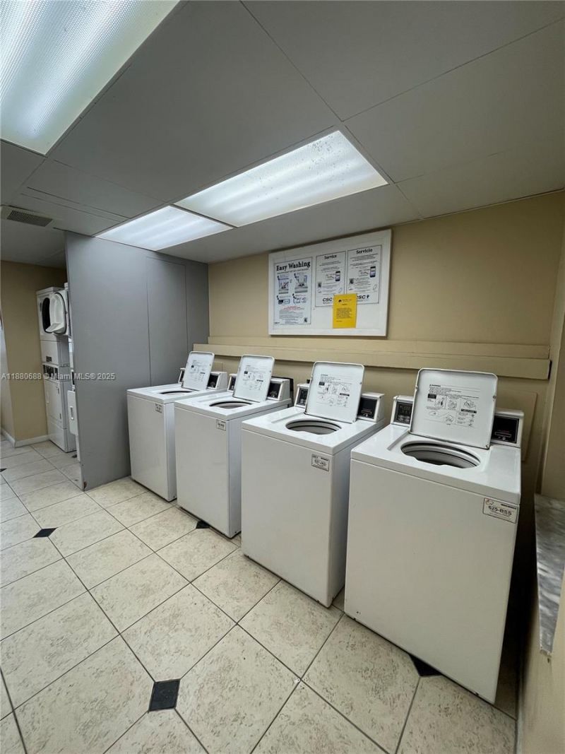 10431 N Kendall Dr, Unit D312, Miami, FL 33176 Photo