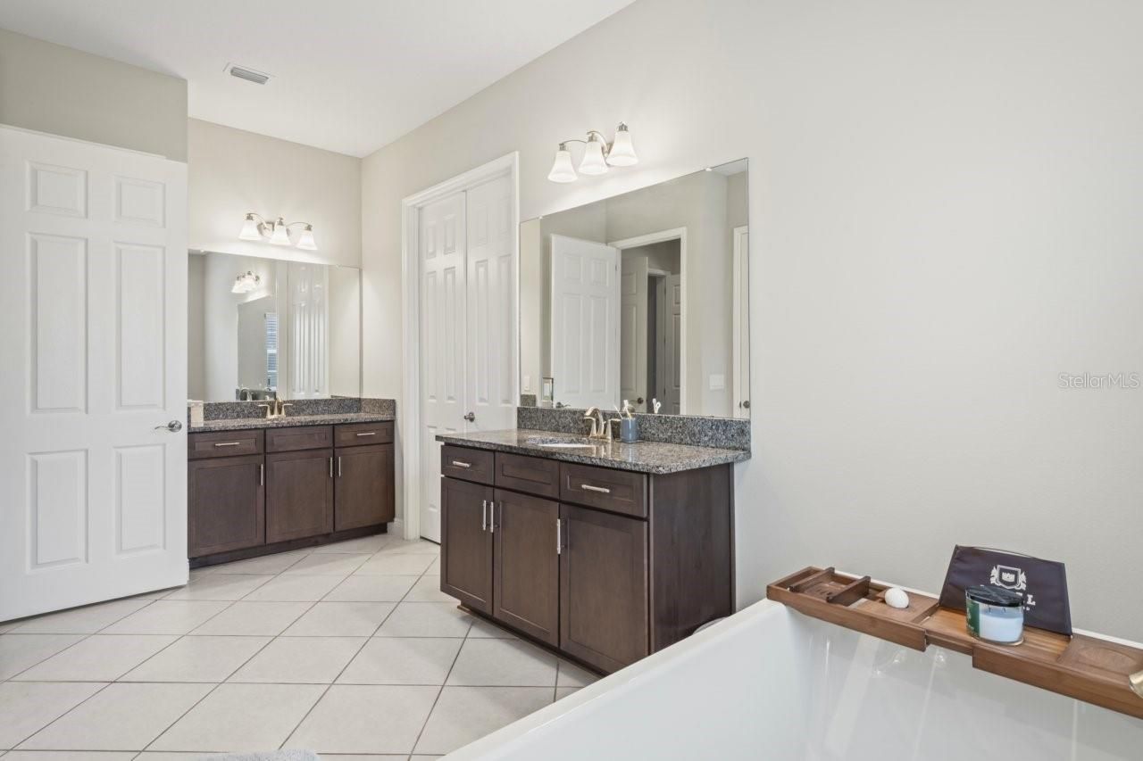 4232 Woodland Retreat Boulevard, New Port Richey, FL 34655 Photo