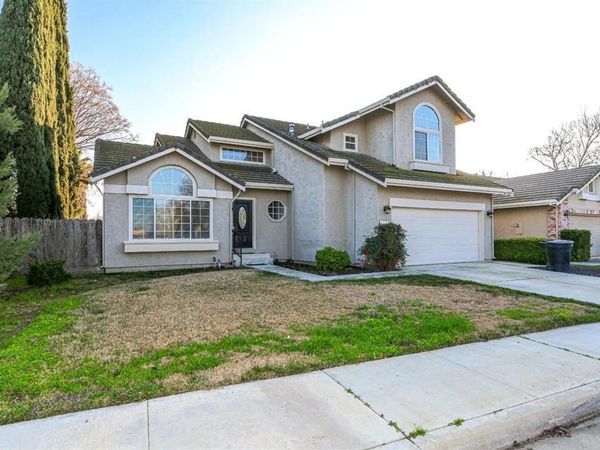 1118 Strawbridge Drive, Newman, CA 95360