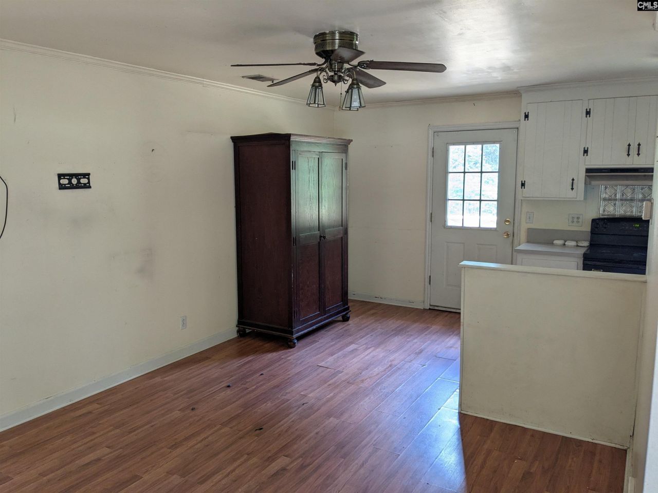 1236 Newberry Road Photo 12