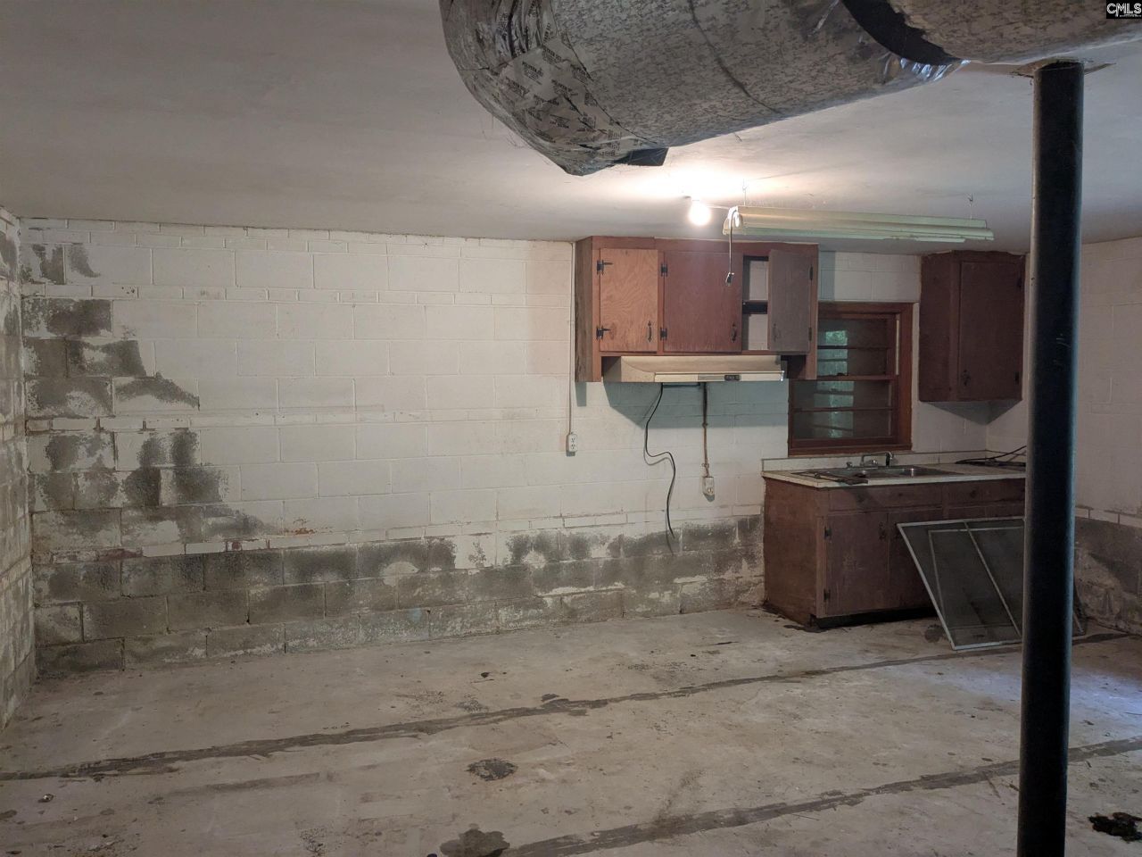 1236 Newberry Road Photo 16