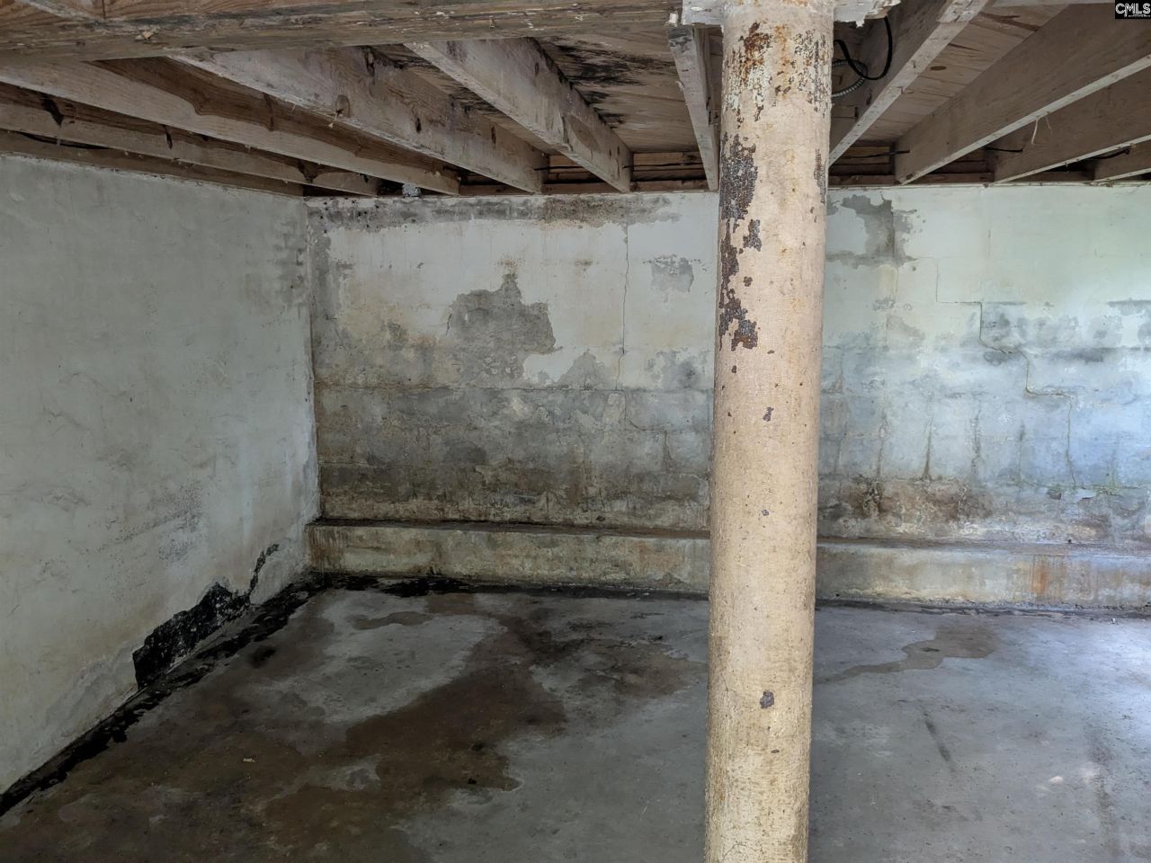 1236 Newberry Road Photo 17