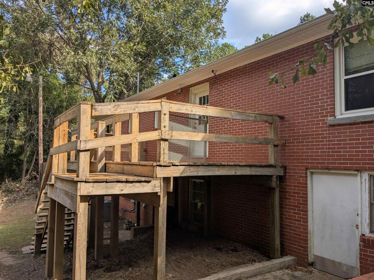 1236 Newberry Road Photo 5