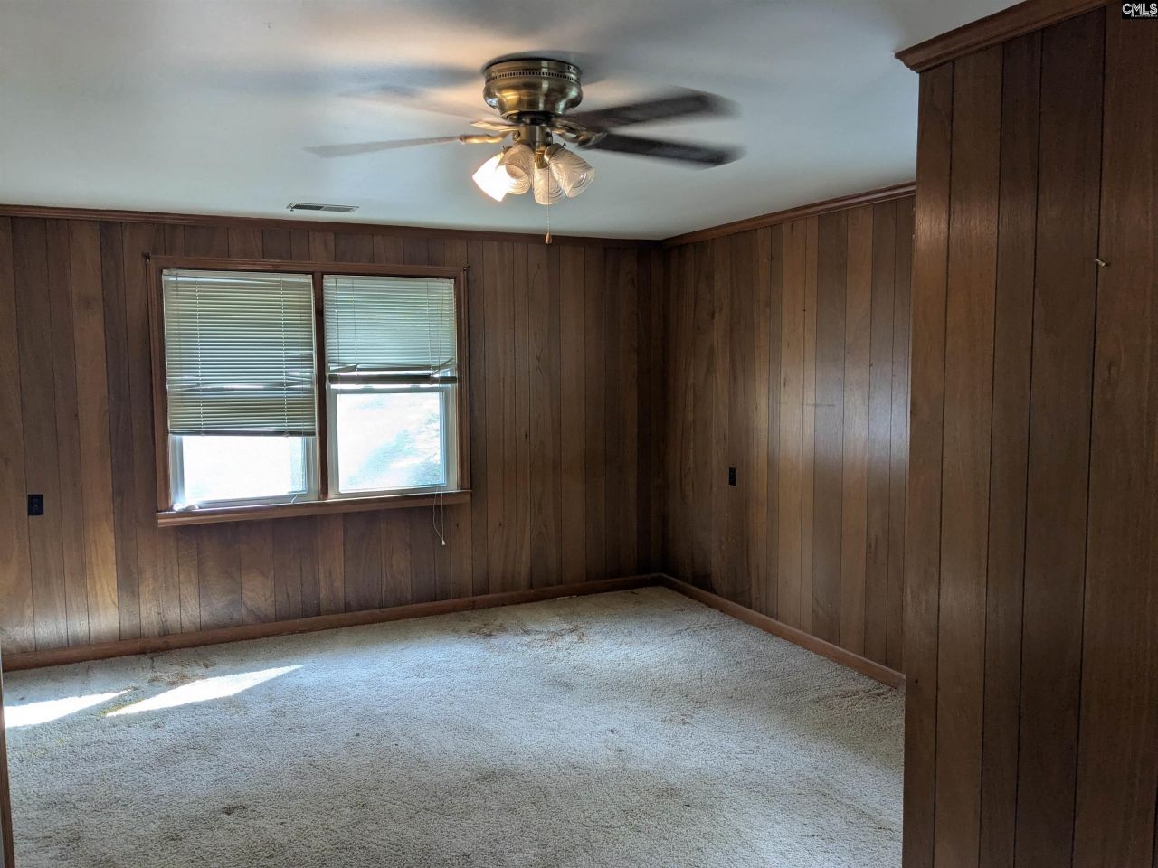 1236 Newberry Road Photo 6