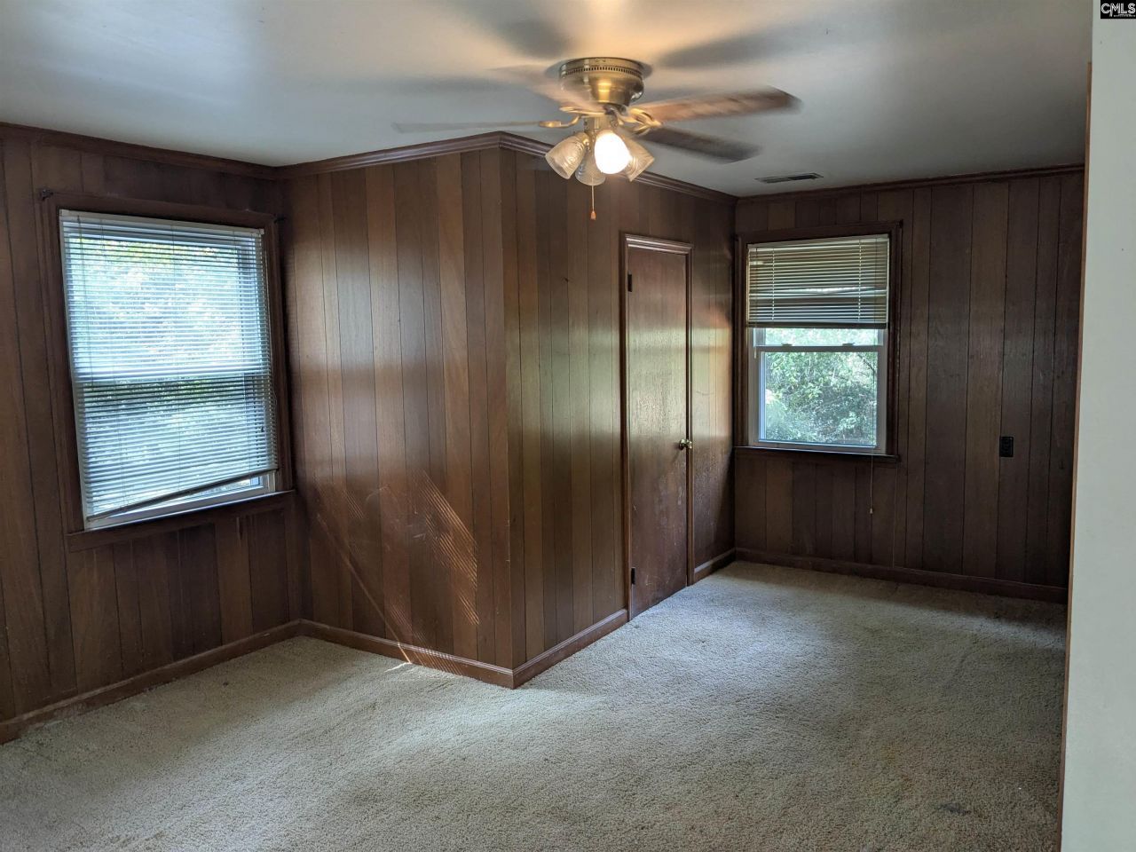 1236 Newberry Road Photo 7