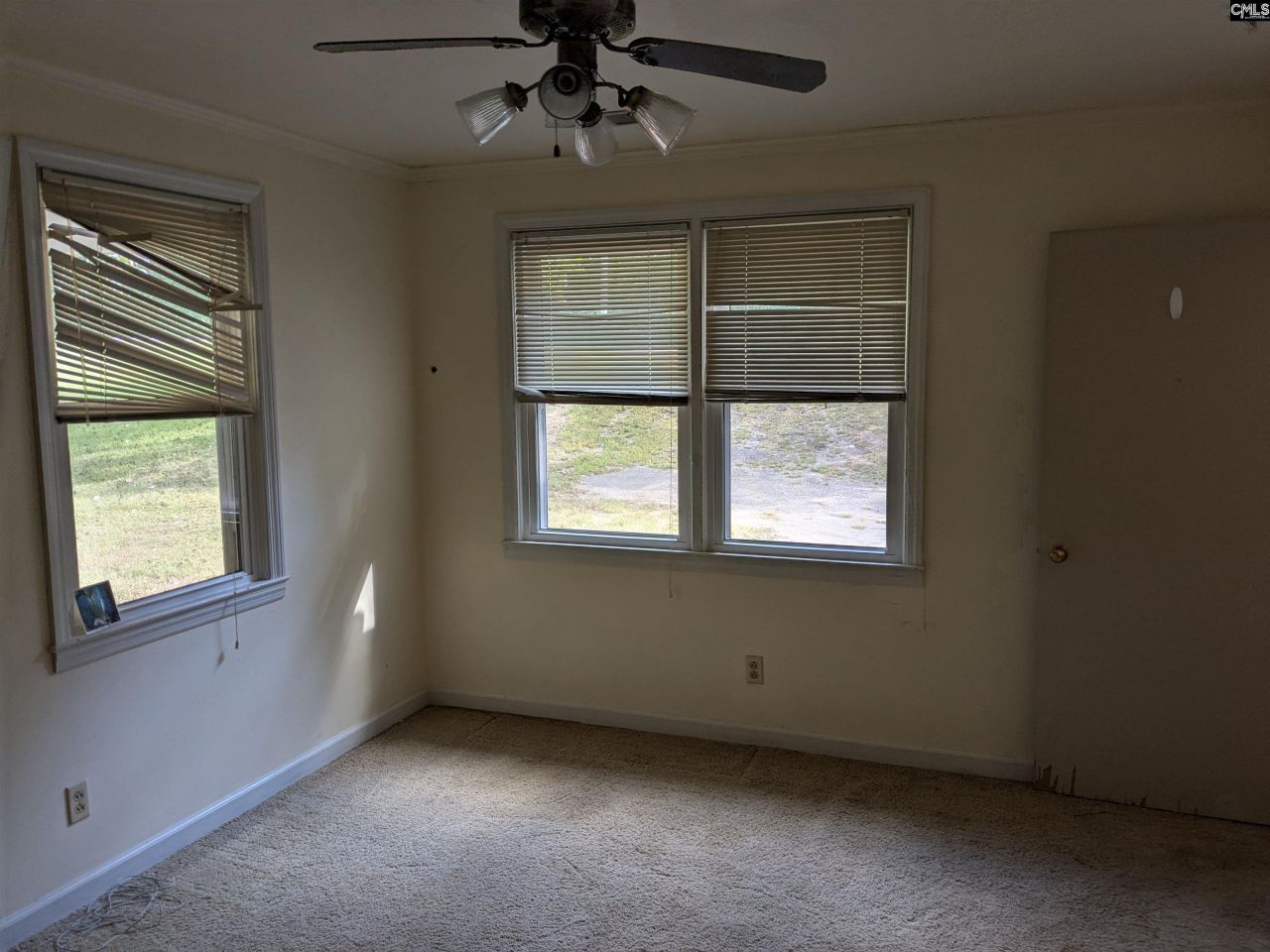 1236 Newberry Road Photo 9