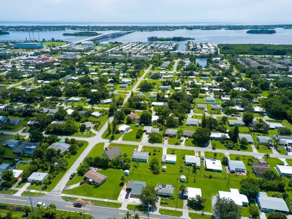 1650 5 Ave, Vero Beach, FL 32960 Photo