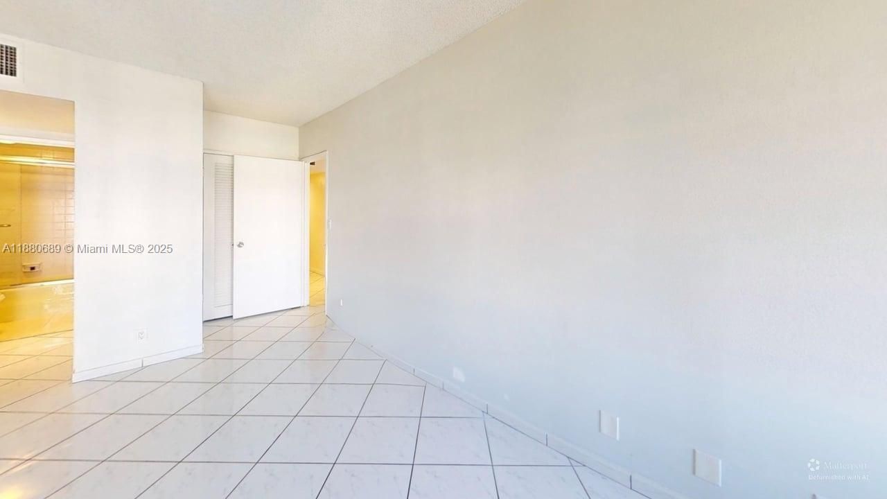 500 Three Islands Blvd, Unit 822, Hallandale Beach, FL 33009 Photo