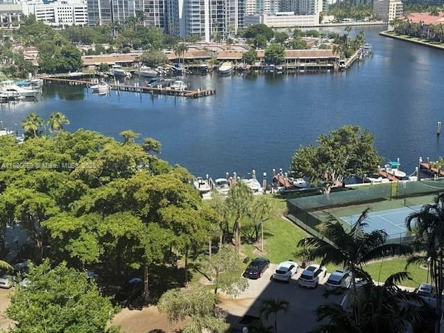 500 Three Islands Blvd, Unit 822, Hallandale Beach, FL 33009 Photo