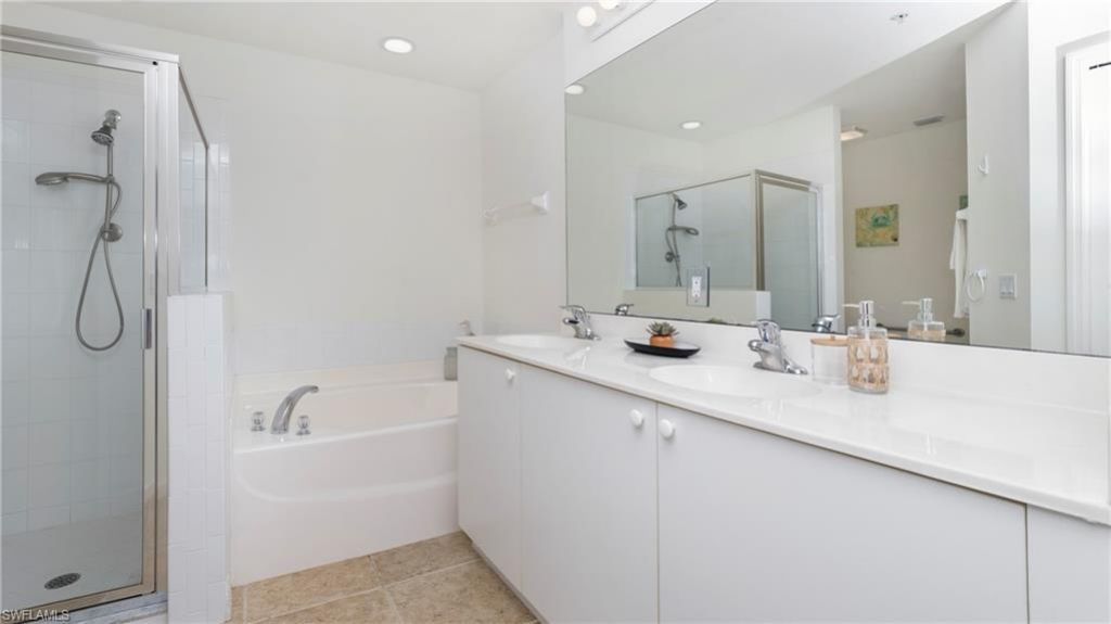 360 Stella Maris Dr N, Unit 2404, Naples, FL 34114 Photo