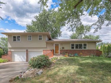 1142 S Elm Street, Ottawa, KS 66067