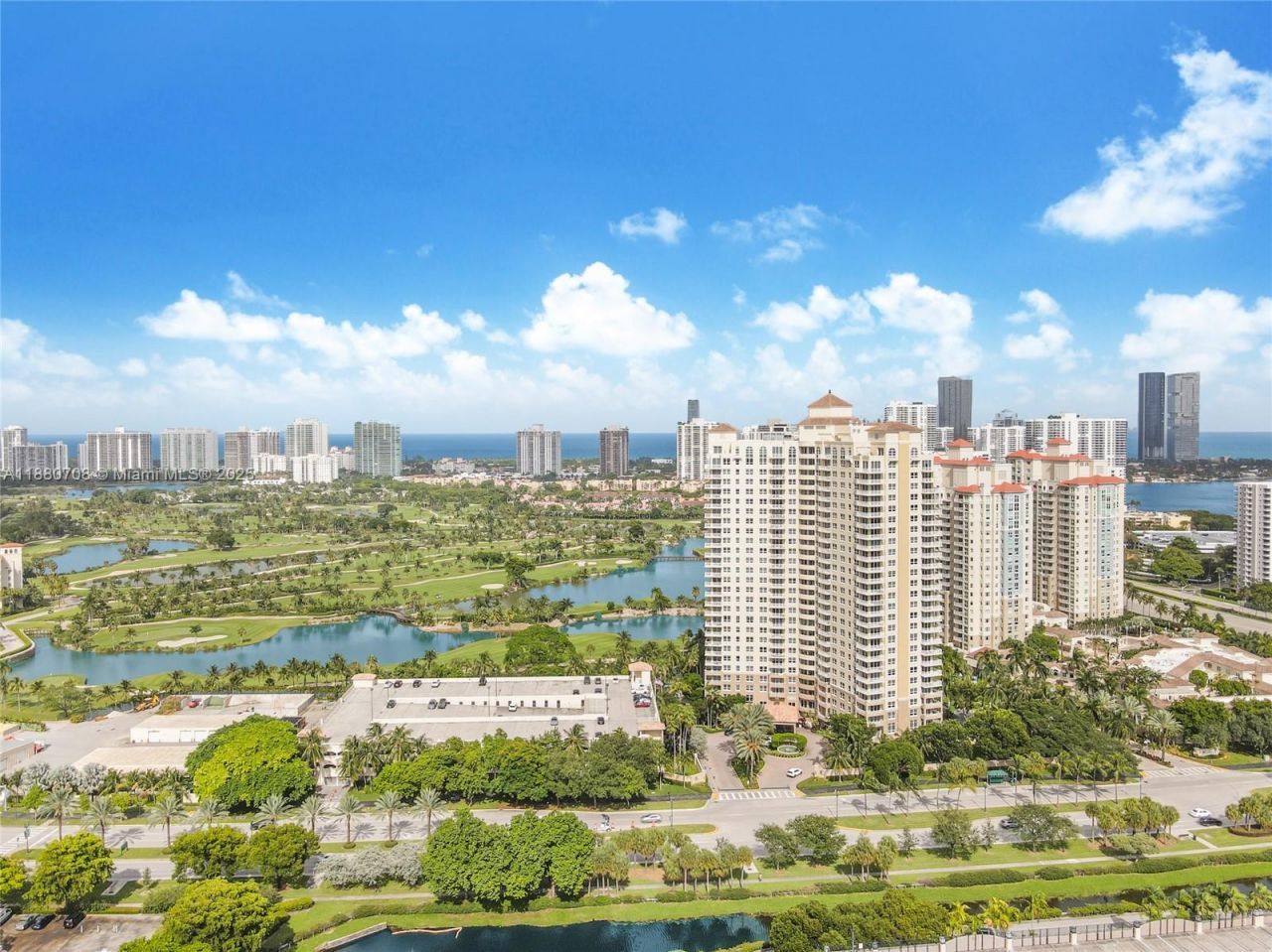 19501 W Country Club Dr, Unit 2412, Aventura, FL 33180 Photo