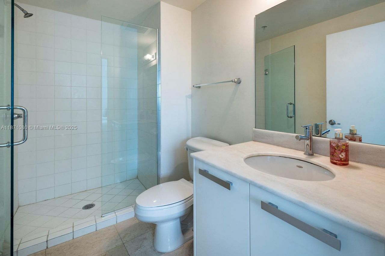 601 NE 36th St, Unit 803, Miami, FL 33137 Photo