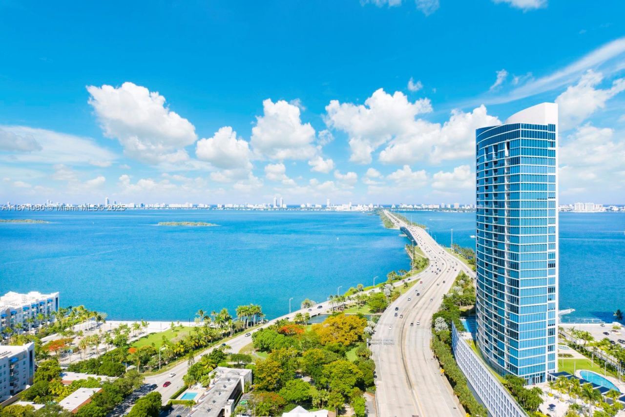 601 NE 36th St, Unit 803, Miami, FL 33137 Photo