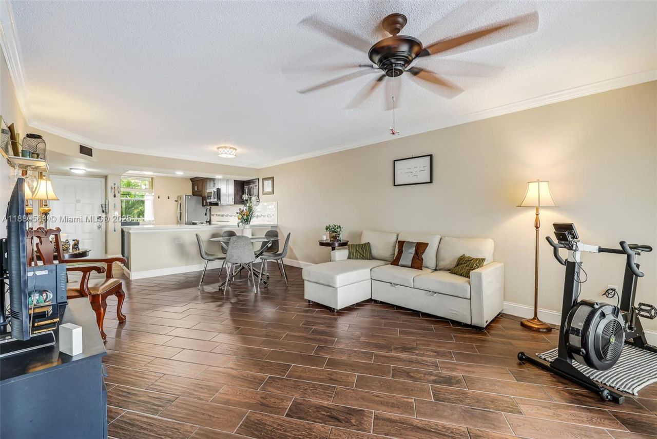 10346 NW 24th Pl, Unit 304, Sunrise, FL 33322 Photo