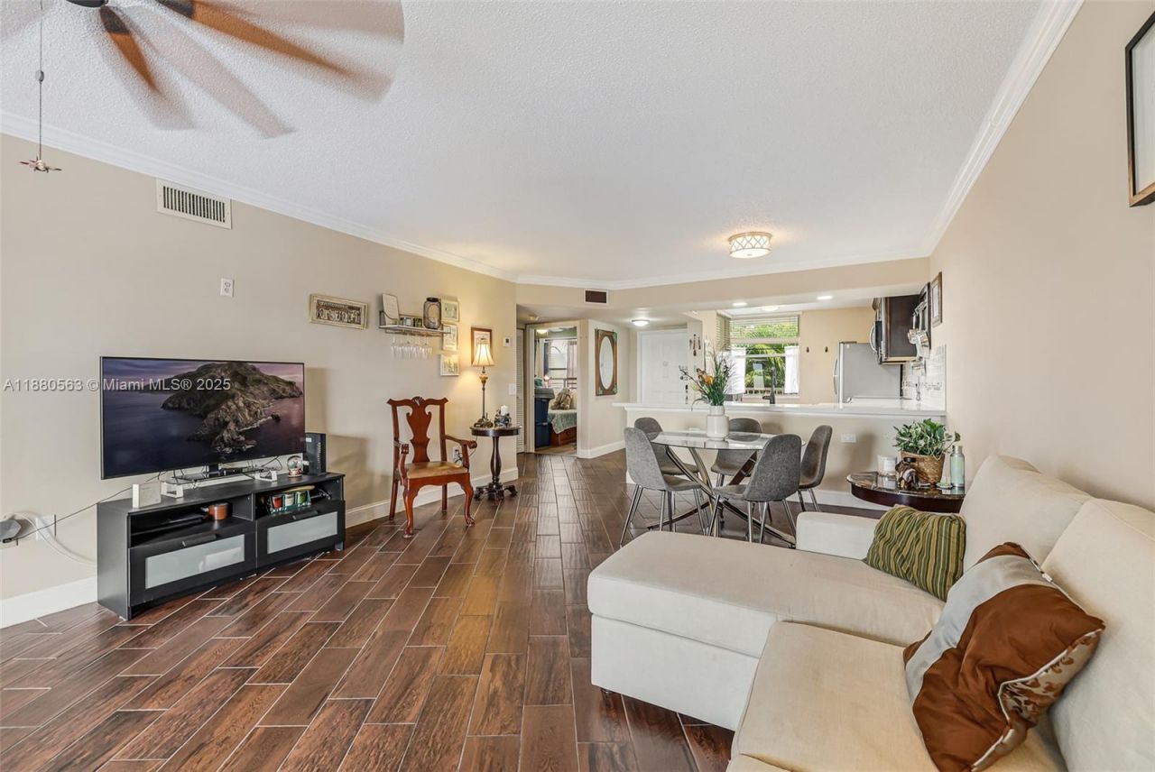 10346 NW 24th Pl, Unit 304, Sunrise, FL 33322 Photo