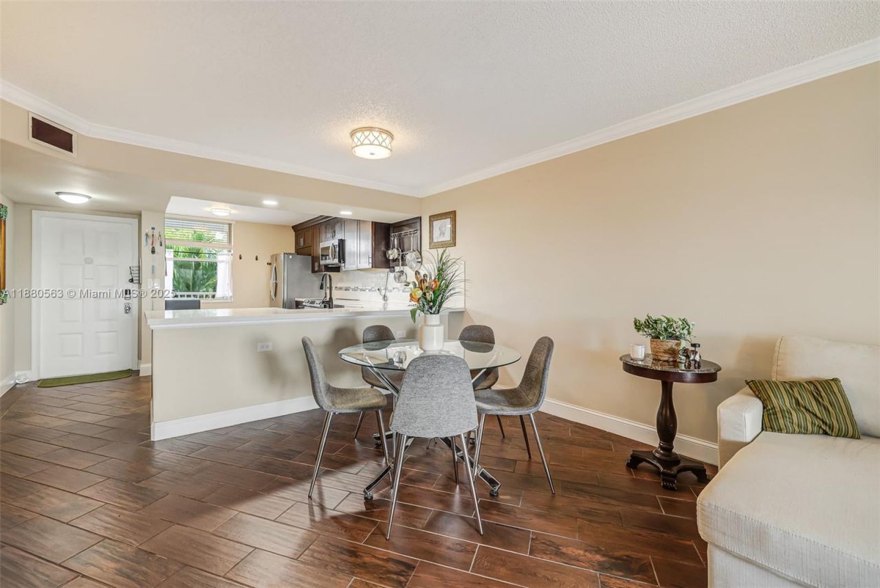 10346 NW 24th Pl, Unit 304, Sunrise, FL 33322 Photo