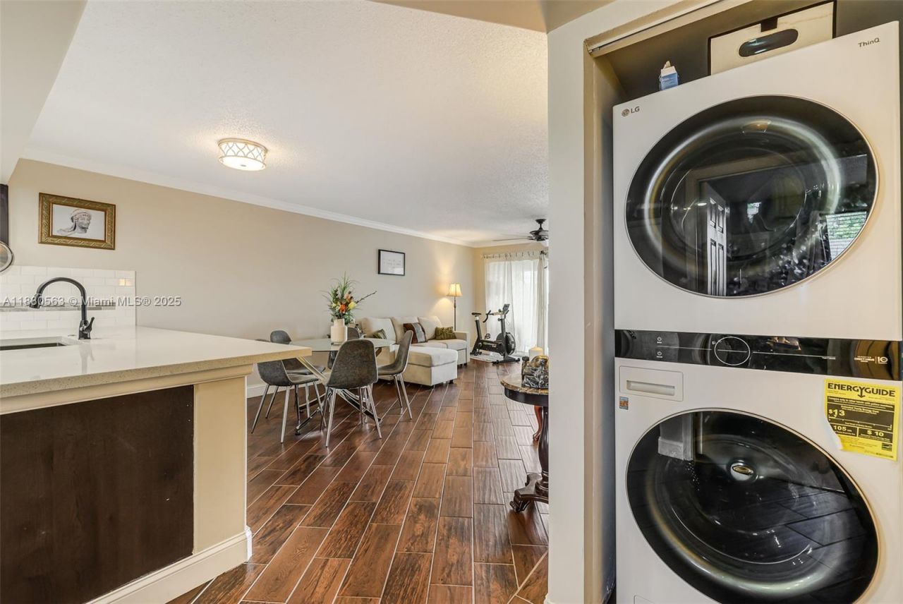 10346 NW 24th Pl, Unit 304, Sunrise, FL 33322 Photo