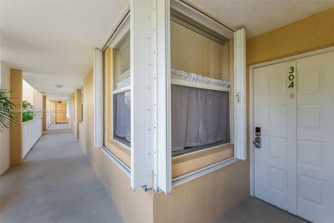 10346 NW 24th Pl, Unit 304, Sunrise, FL 33322 Photo