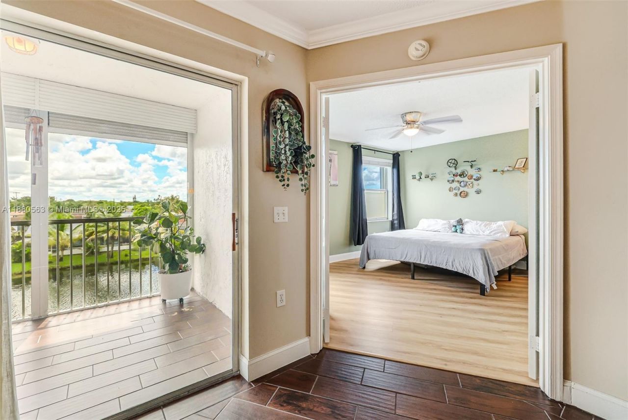 10346 NW 24th Pl, Unit 304, Sunrise, FL 33322 Photo