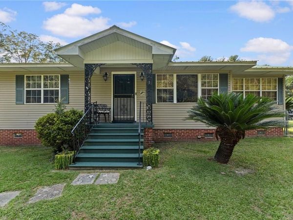 3420 Pineland Place, Mobile, AL 36605