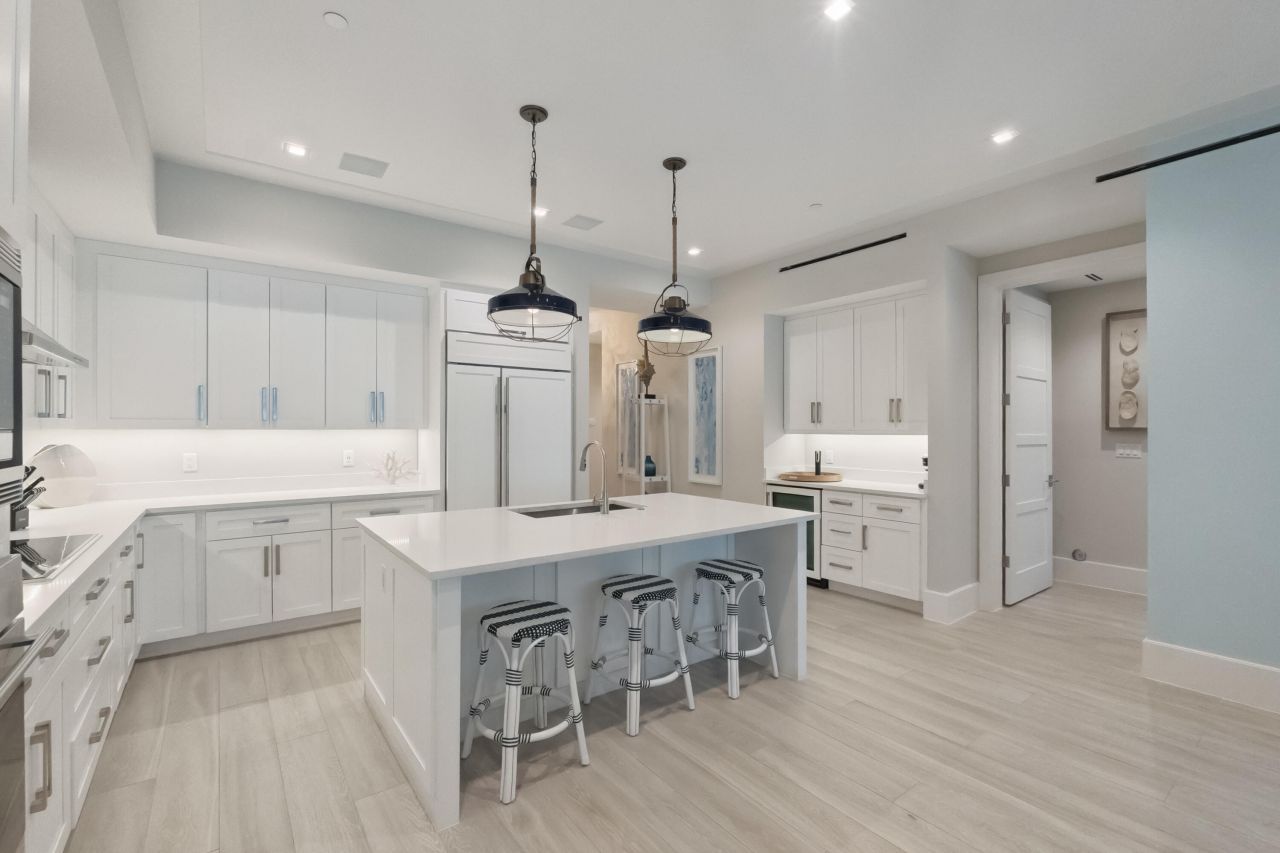 80639 Old Highway, Unit 201, Islamorada, FL 33036 Photo