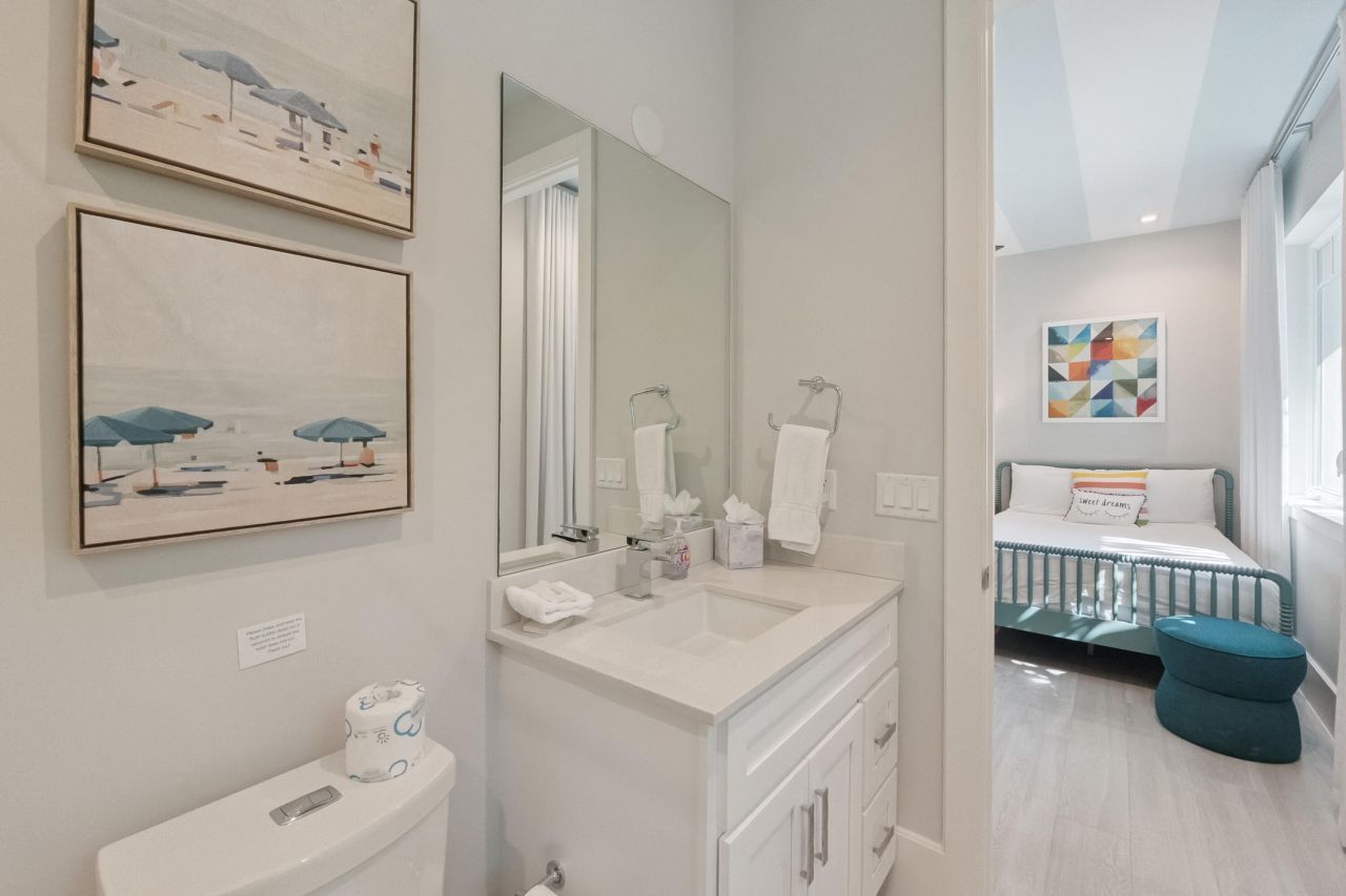 80639 Old Highway, Unit 201, Islamorada, FL 33036 Photo