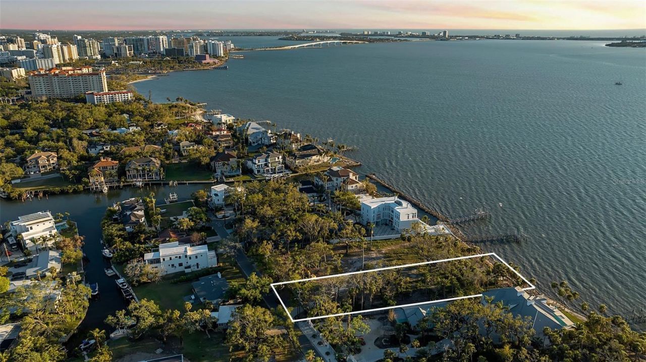 2046 Alameda Avenue, Sarasota, FL 34234 Photo