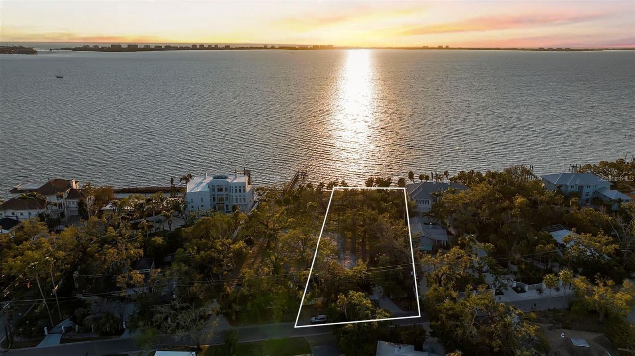 2046 Alameda Avenue, Sarasota, FL 34234 Photo