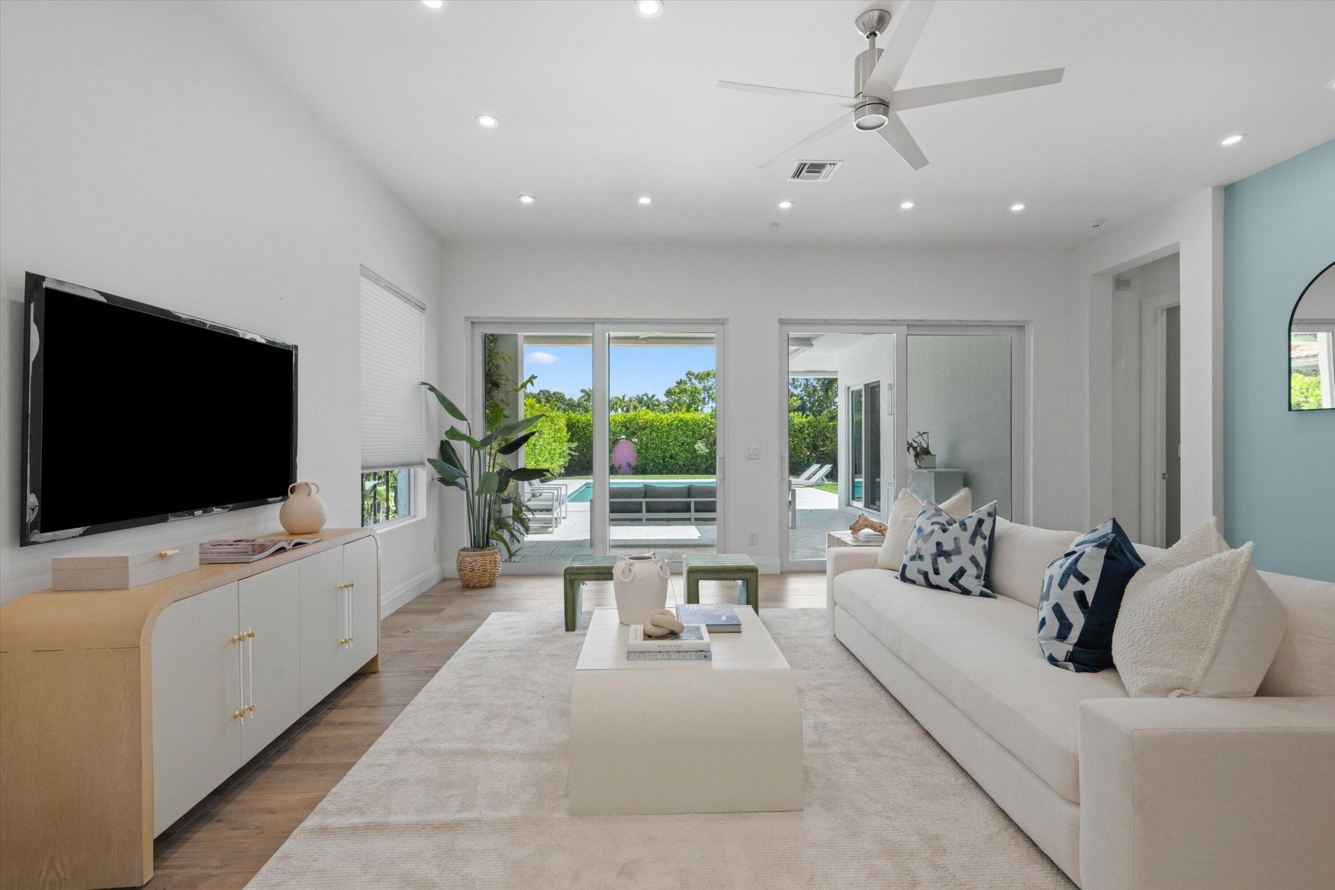2940 Twin Oaks Way, Wellington, FL 33414 Photo